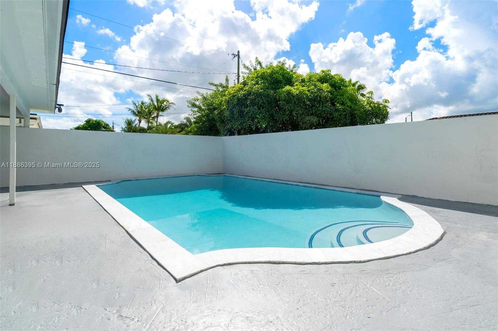 Small Image of 5360 SOUTH WEST 9TH ST, Plantation Number 43