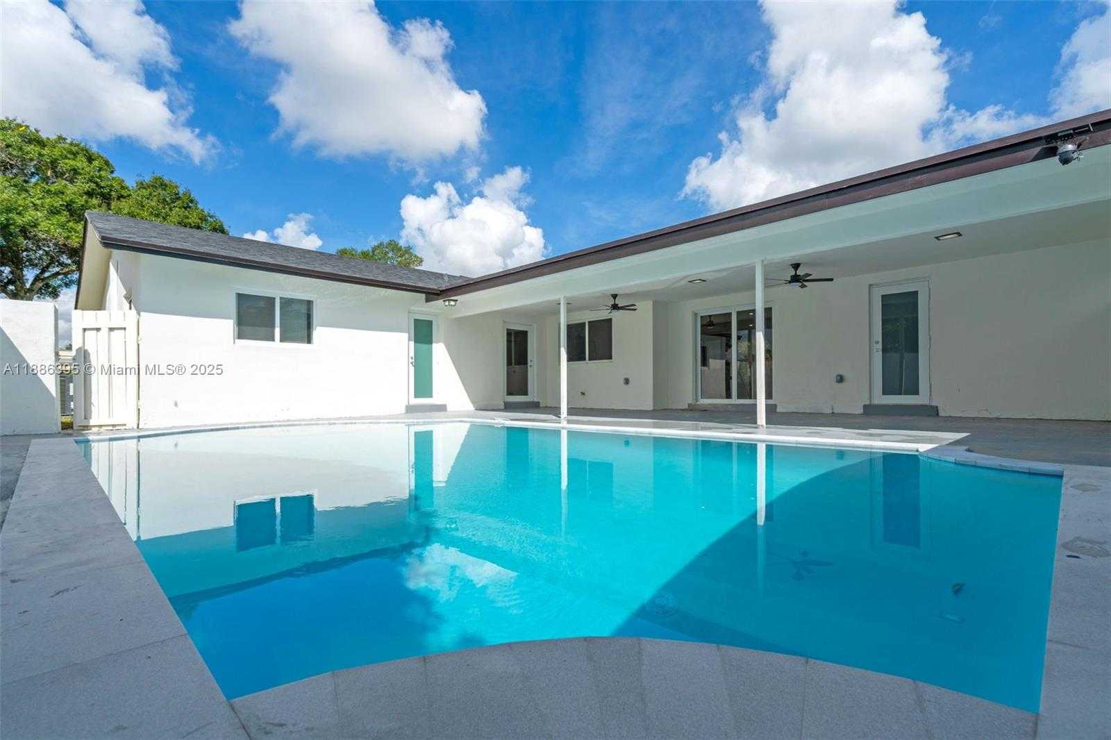 Small Image of 5360 SOUTH WEST 9TH ST, Plantation Number 44