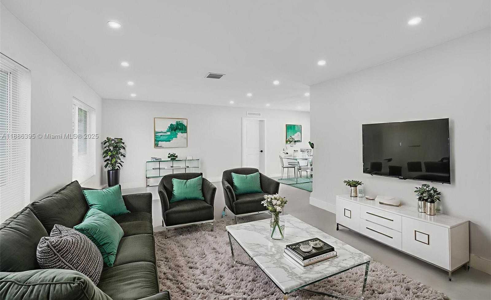 Small Image of 5360 SOUTH WEST 9TH ST, Plantation Number 8