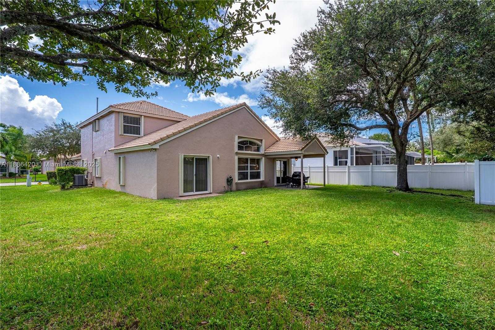 Small Image of 14267 NORTH WEST 21ST ST, Pembroke Pines Number 25