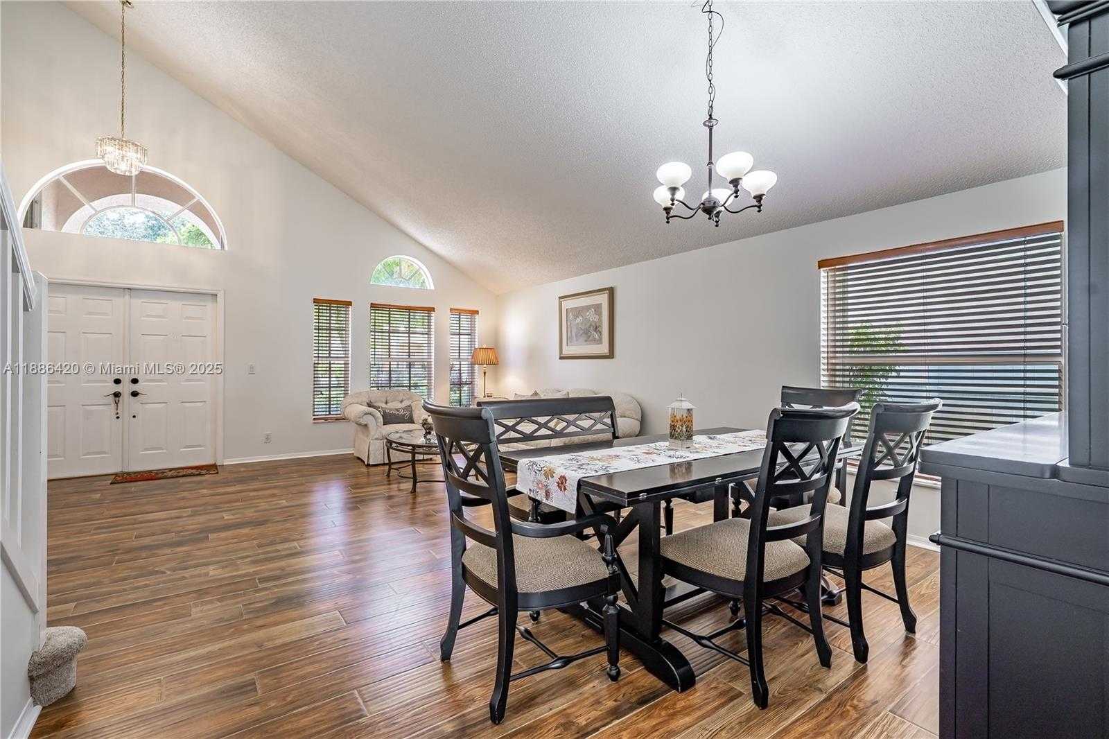 Small Image of 14267 NORTH WEST 21ST ST, Pembroke Pines Number 3