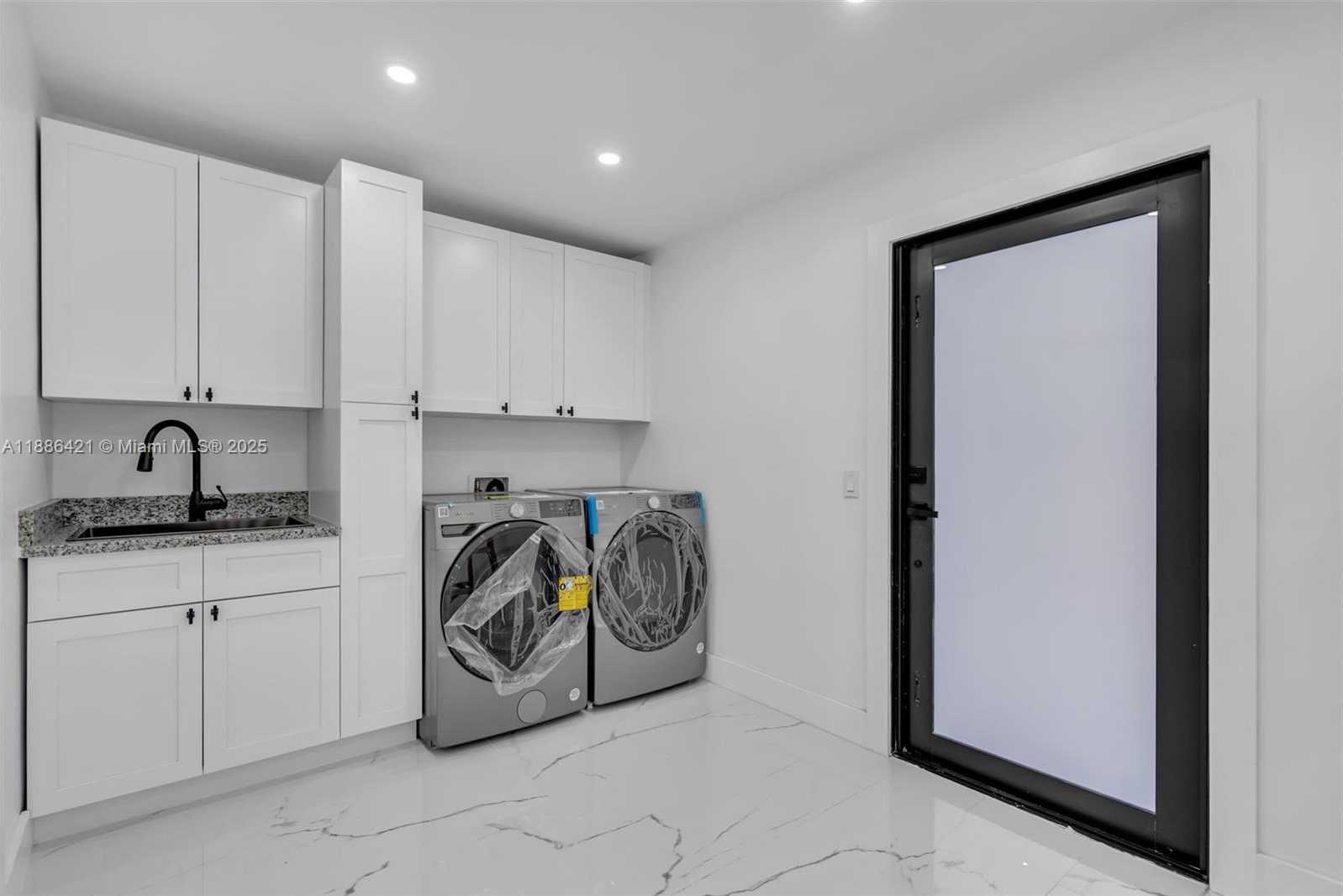 Small Image of 533 EAST 61ST ST, Hialeah Number 13