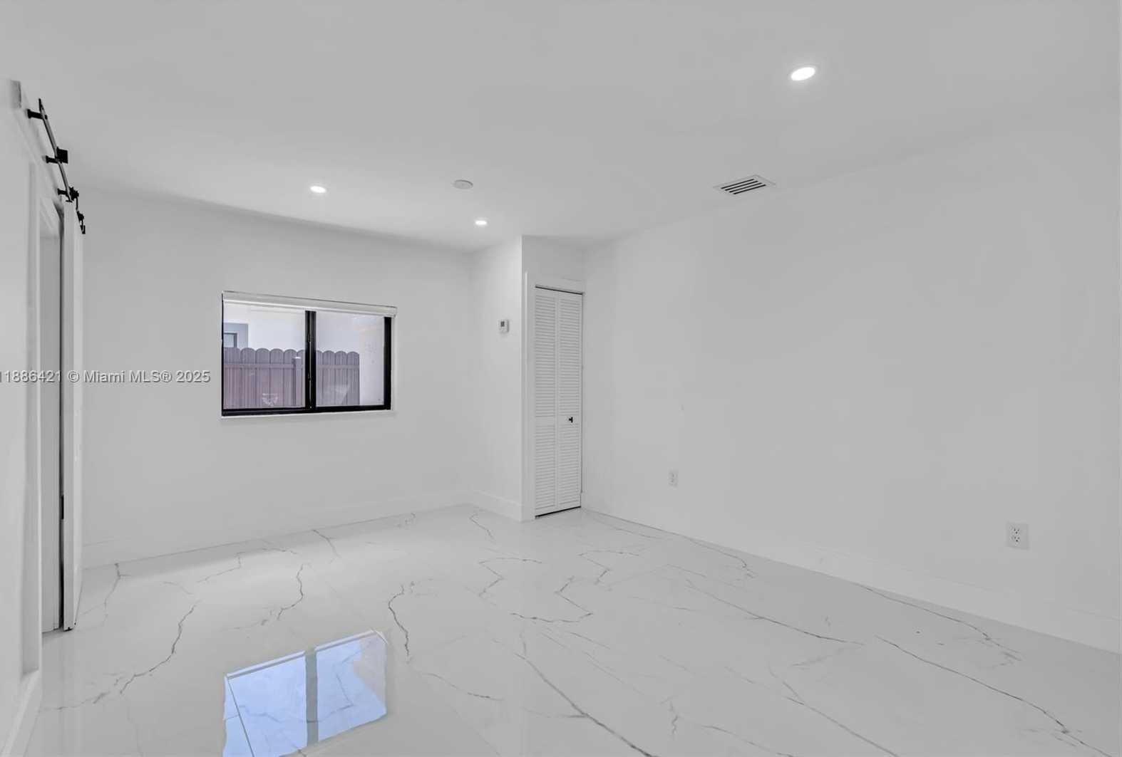 Small Image of 533 EAST 61ST ST, Hialeah Number 14