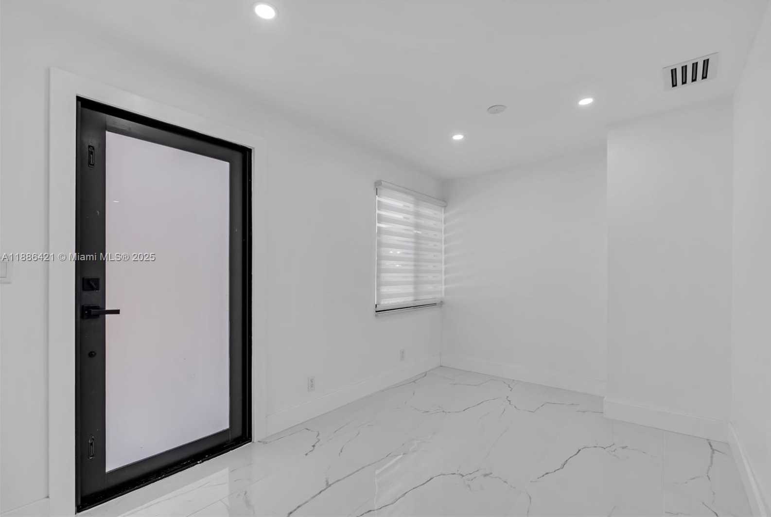 Small Image of 533 EAST 61ST ST, Hialeah Number 17