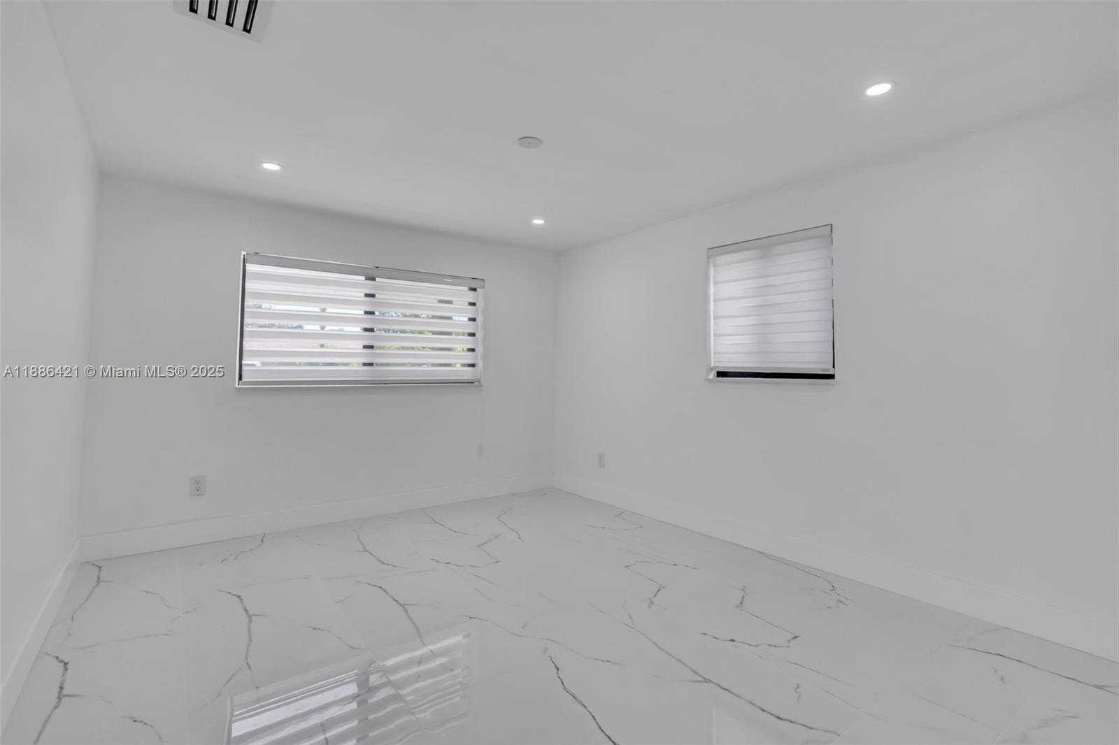 Small Image of 533 EAST 61ST ST, Hialeah Number 20