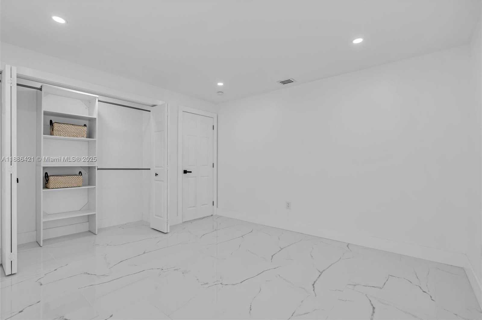 Small Image of 533 EAST 61ST ST, Hialeah Number 26
