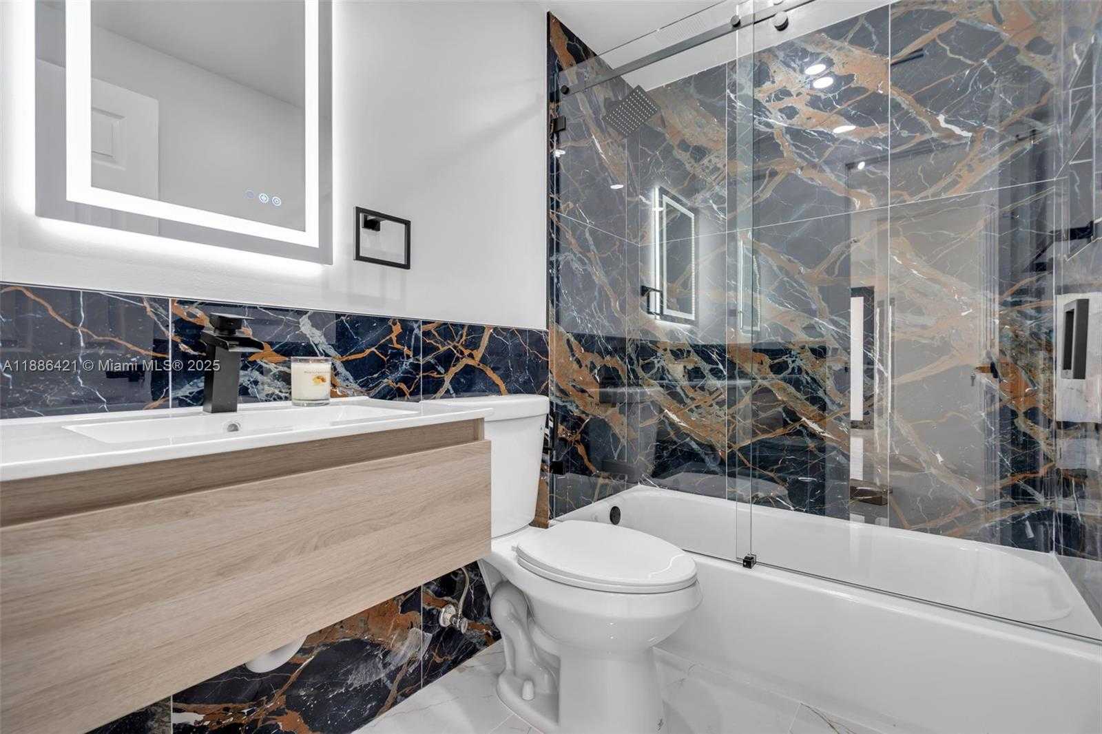 Small Image of 533 EAST 61ST ST, Hialeah Number 28