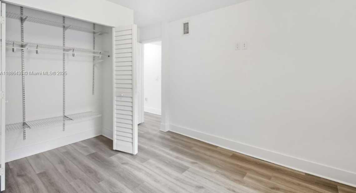 Small Image of 45 NORTH WEST 25TH AVE, Miami Number 19