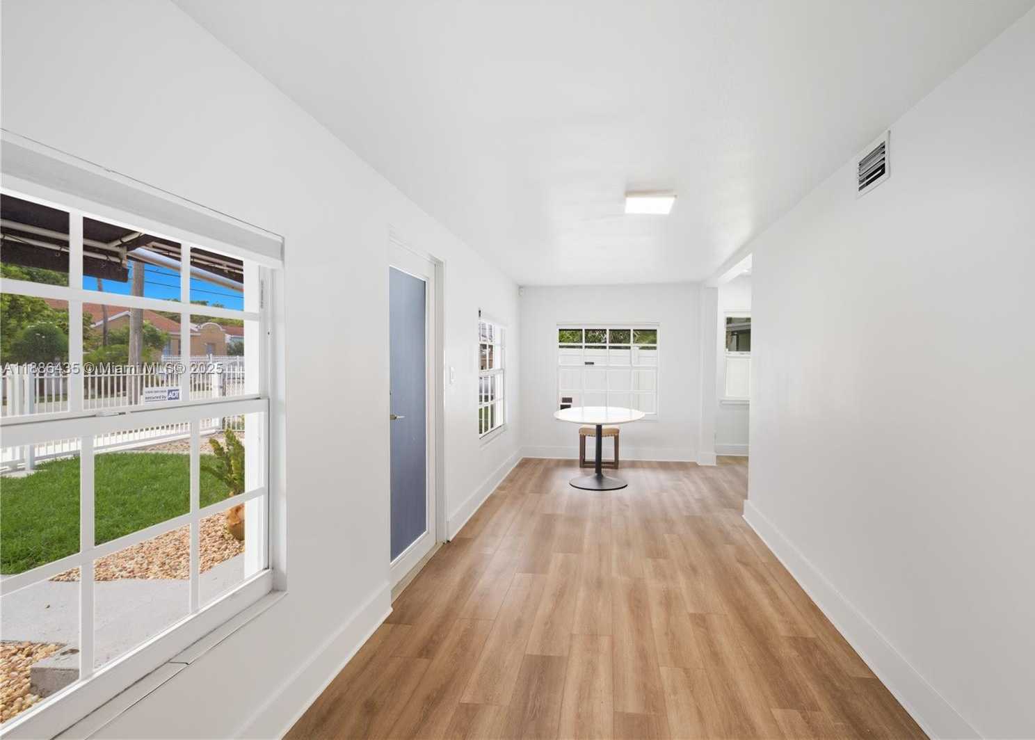 Small Image of 45 NORTH WEST 25TH AVE, Miami Number 3