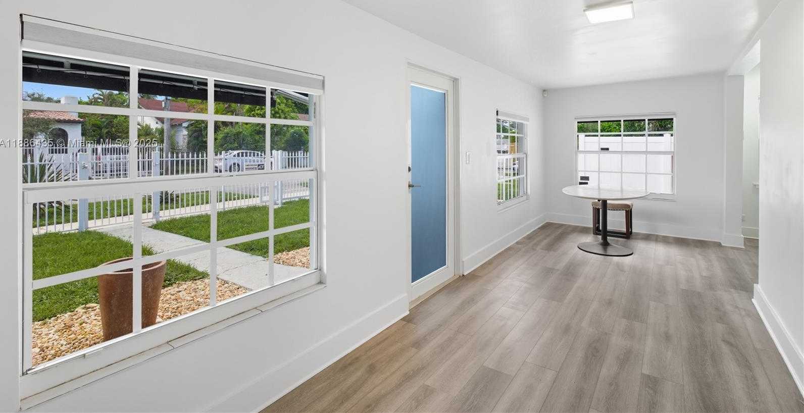 Small Image of 45 NORTH WEST 25TH AVE, Miami Number 4