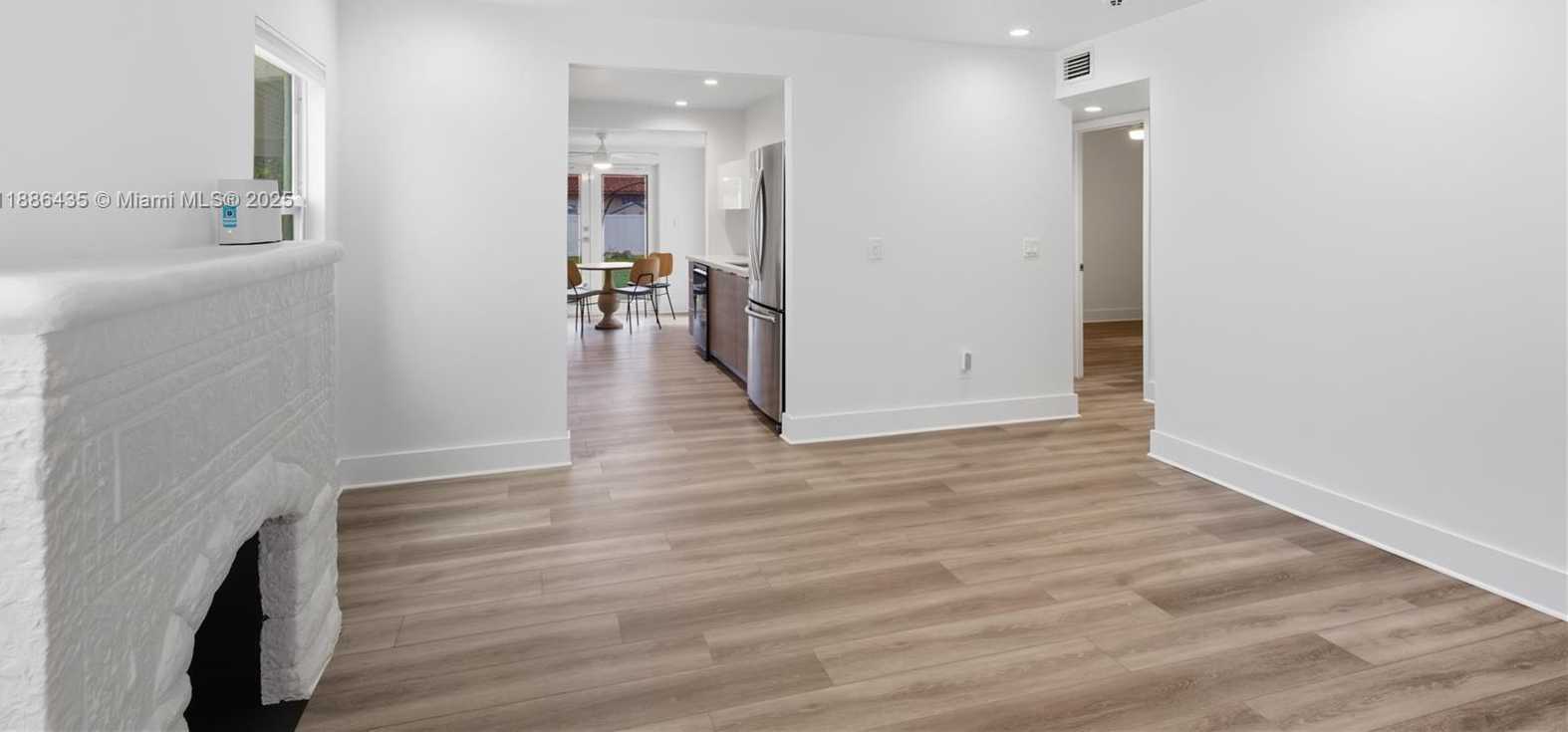 Small Image of 45 NORTH WEST 25TH AVE, Miami Number 7