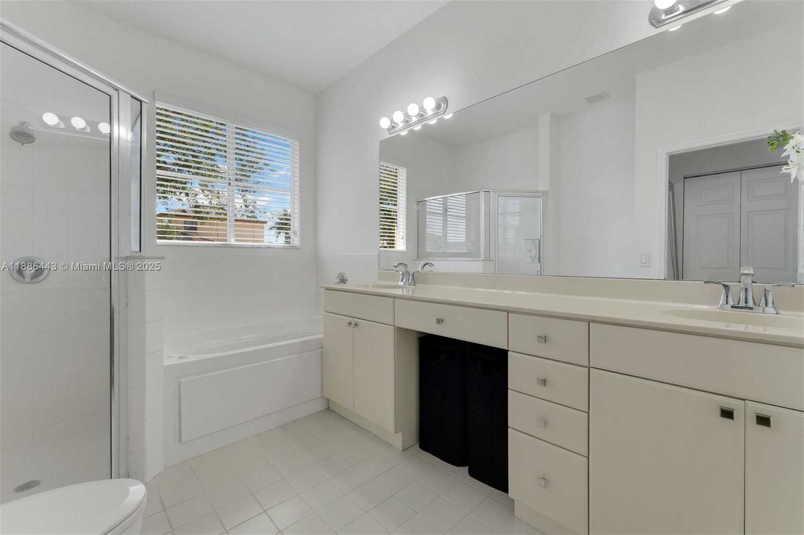 Small Image of 143 SOUTH EAST 22ND TER, Homestead Number 18
