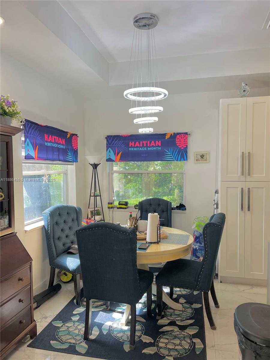 Small Image of 8320 SOUTH WEST 12TH ST, Pembroke Pines Number 15