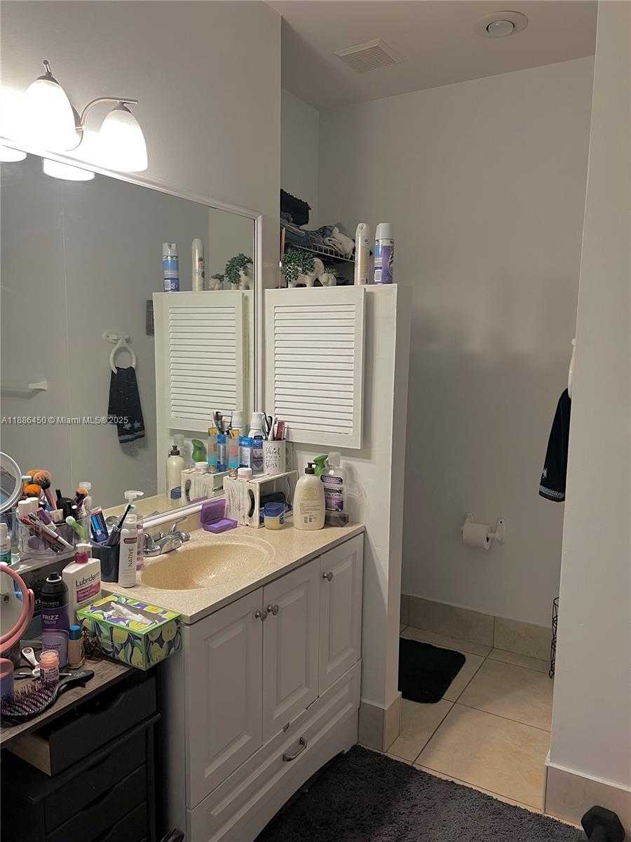 Small Image of 8320 SOUTH WEST 12TH ST, Pembroke Pines Number 18