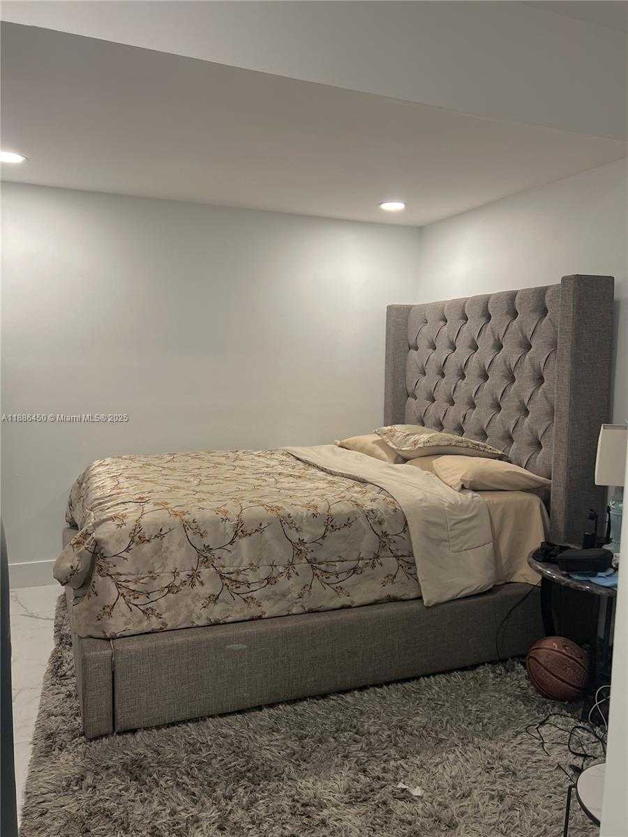 Small Image of 8320 SOUTH WEST 12TH ST, Pembroke Pines Number 22