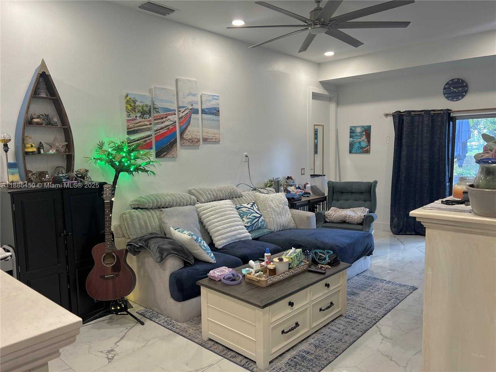 Small Image of 8320 SOUTH WEST 12TH ST, Pembroke Pines Number 5