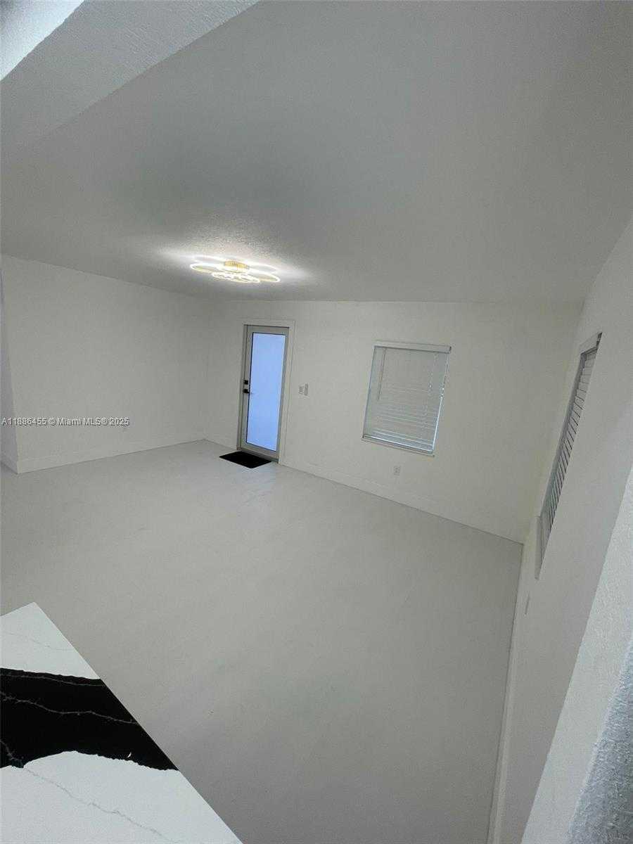 Small Image of 775 NORTH WEST 142ND ST, Miami Number 12