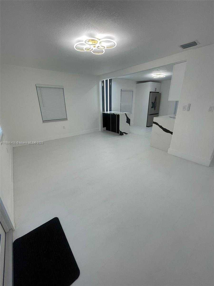 Small Image of 775 NORTH WEST 142ND ST, Miami Number 4