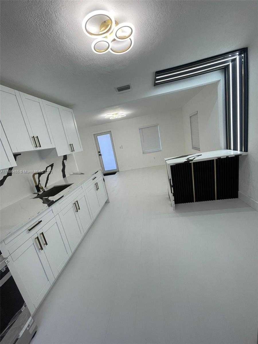 Small Image of 775 NORTH WEST 142ND ST, Miami Number 5