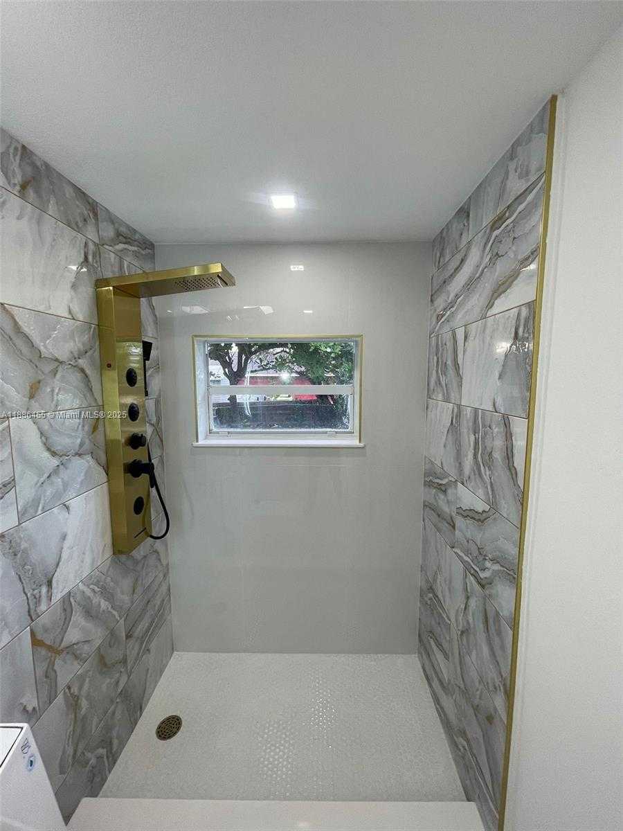 Small Image of 775 NORTH WEST 142ND ST, Miami Number 9