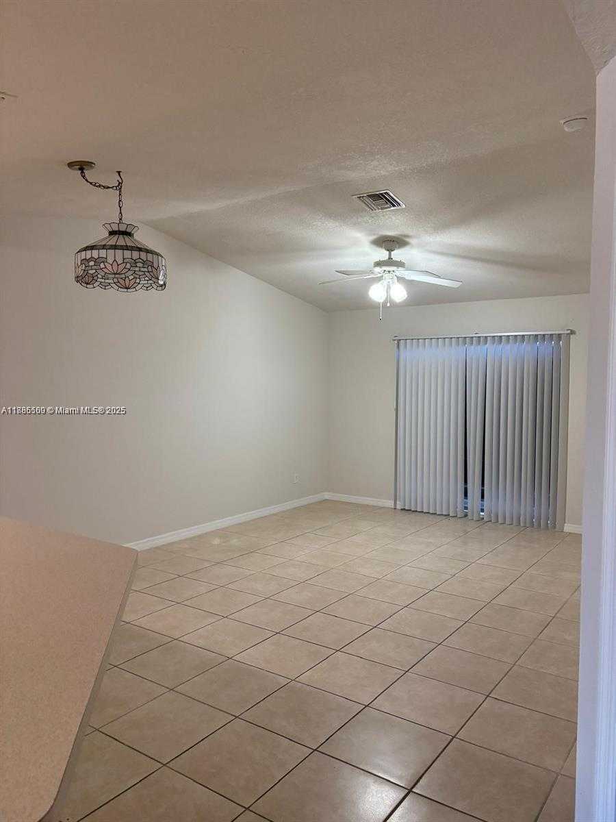 Small Image of Cape Coral Number 15