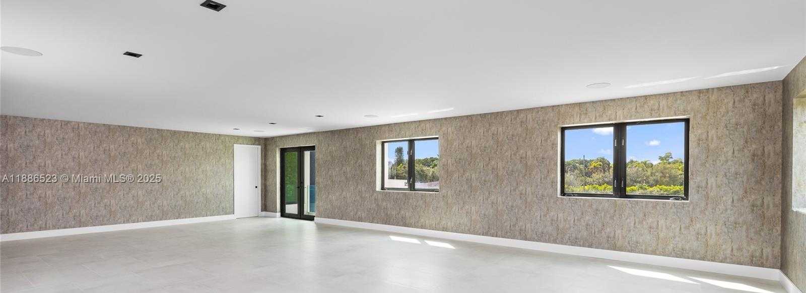 Small Image of 17301 SOUTH WEST 52ND CT, Southwest Ranches Number 26
