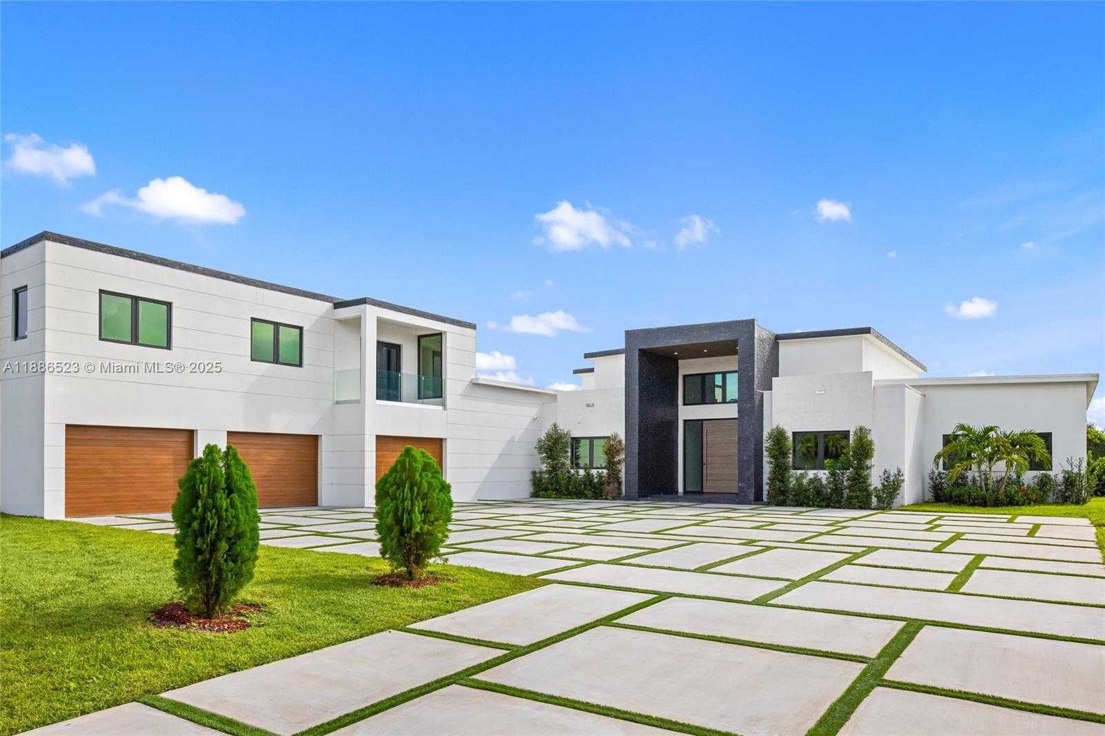 Small Image of 17301 SOUTH WEST 52ND CT, Southwest Ranches Number 7
