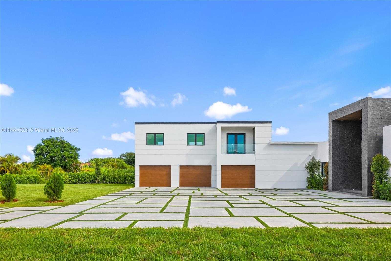 Small Image of 17301 SOUTH WEST 52ND CT, Southwest Ranches Number 8