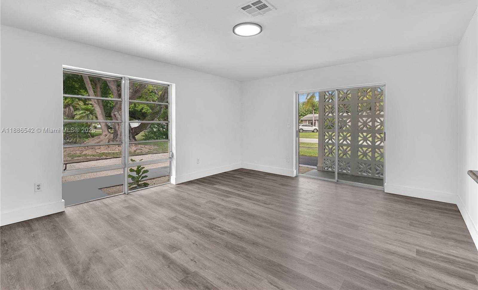 Small Image of 19701 BELMONT DR, Cutler Bay Number 15