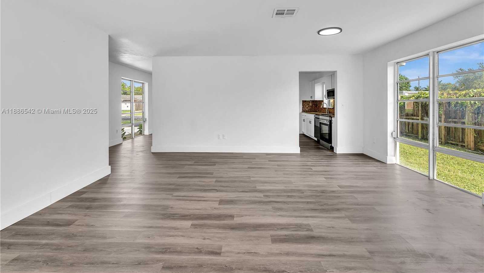 Small Image of 19701 BELMONT DR, Cutler Bay Number 37