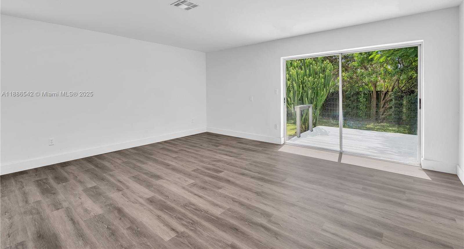 Small Image of 19701 BELMONT DR, Cutler Bay Number 39