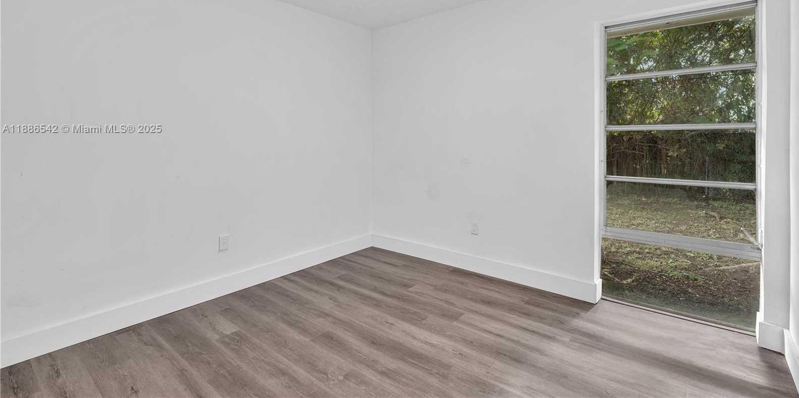 Small Image of 19701 BELMONT DR, Cutler Bay Number 50