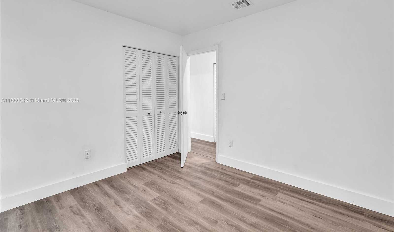 Small Image of 19701 BELMONT DR, Cutler Bay Number 54