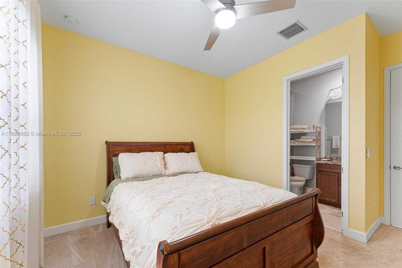 Small Image of 15901 MEADOWLARK CT, Loxahatchee Number 23