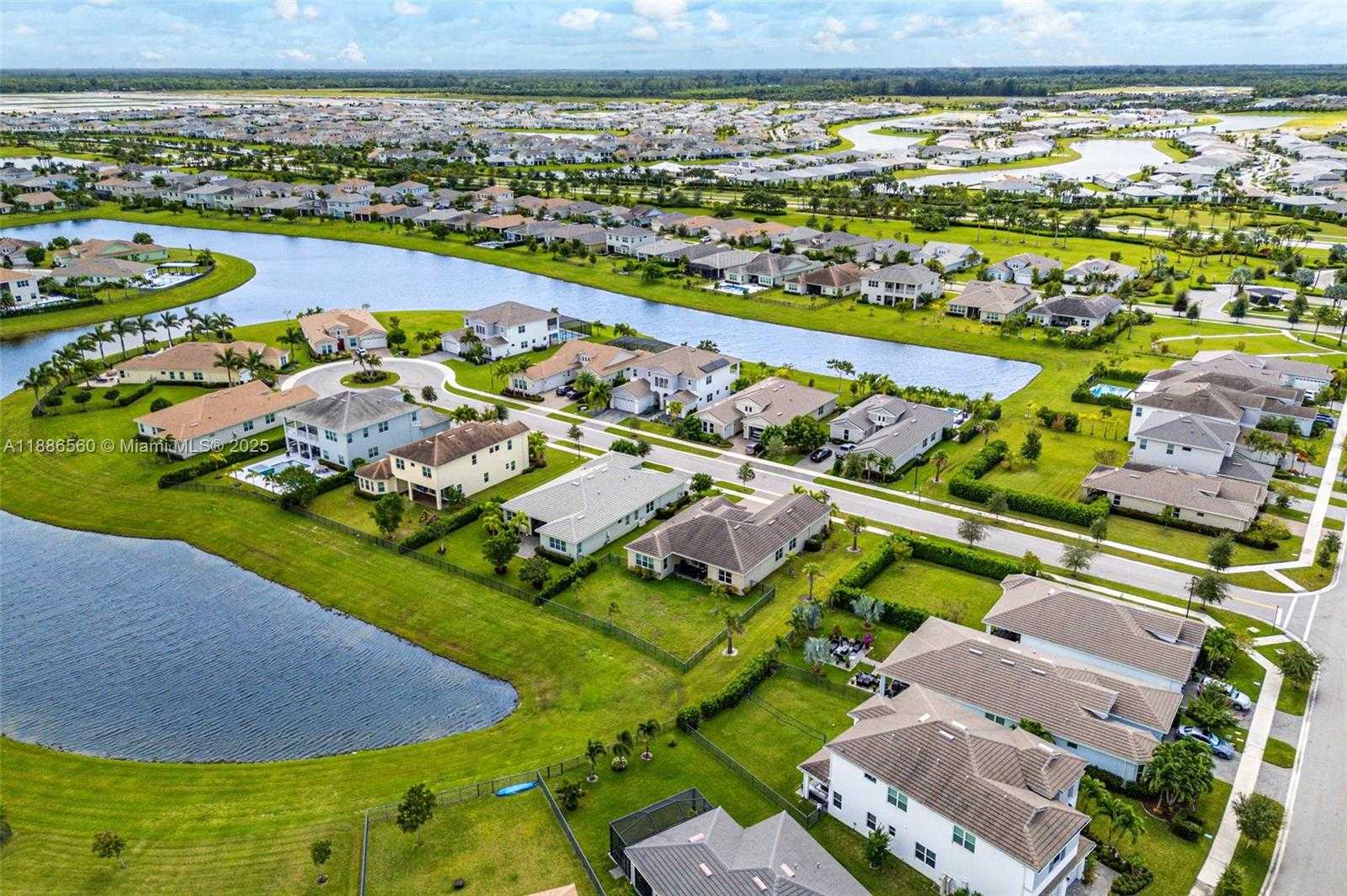 Small Image of 15901 MEADOWLARK CT, Loxahatchee Number 38