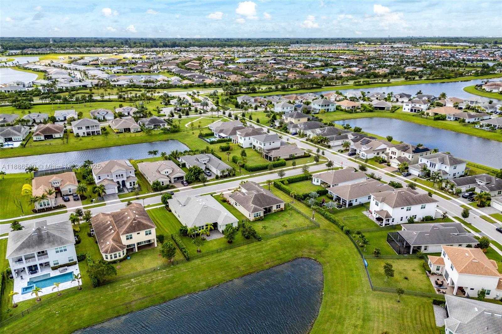 Small Image of 15901 MEADOWLARK CT, Loxahatchee Number 41