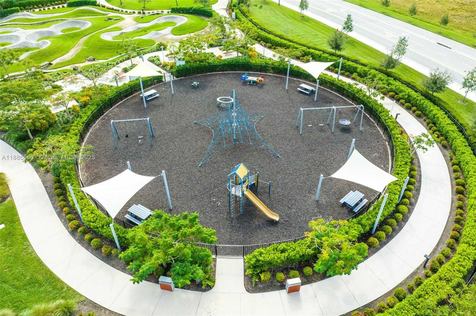 Small Image of 15901 MEADOWLARK CT, Loxahatchee Number 46