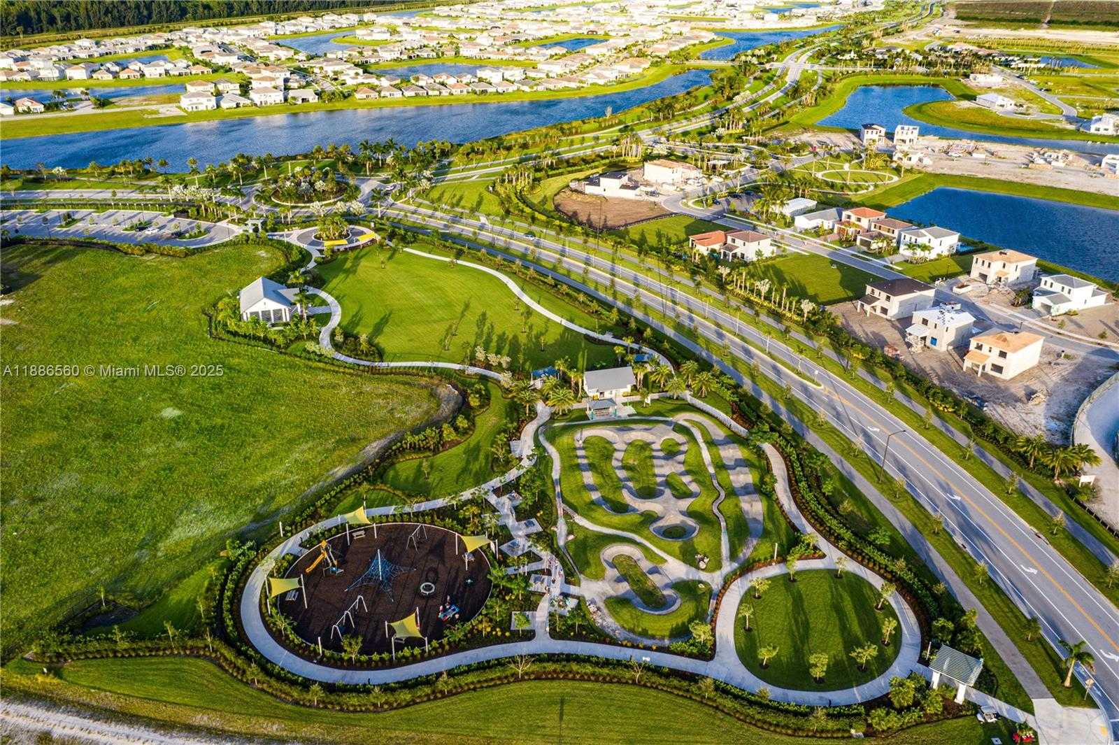 Small Image of 15901 MEADOWLARK CT, Loxahatchee Number 49