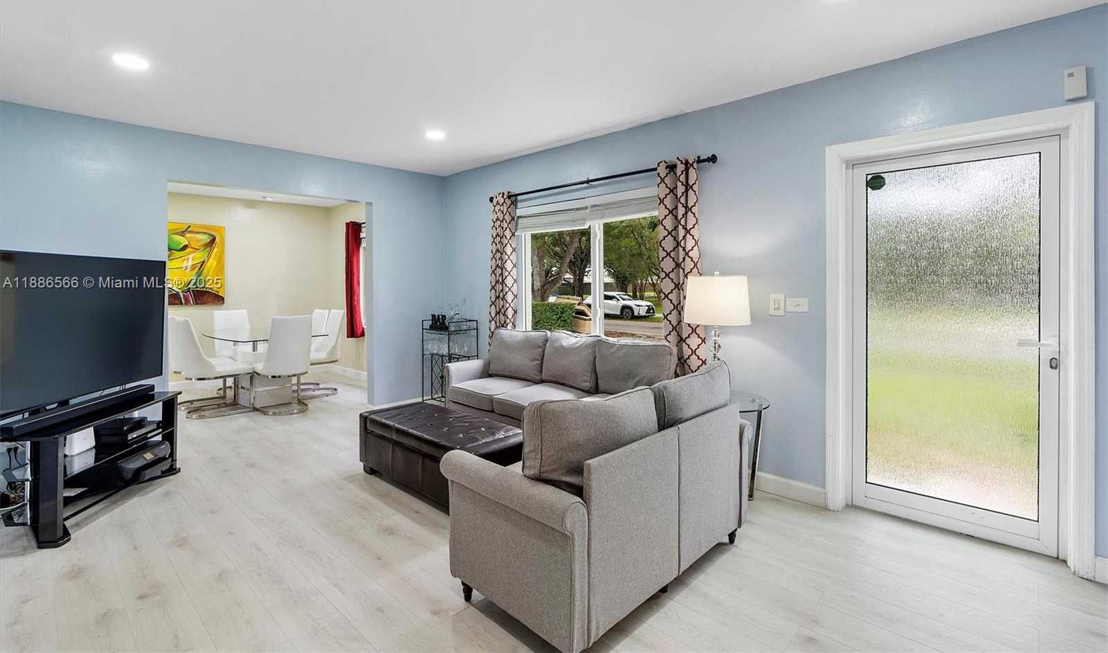 Small Image of 11028 NORTH WEST 2ND AVE, Miami Shores Number 10