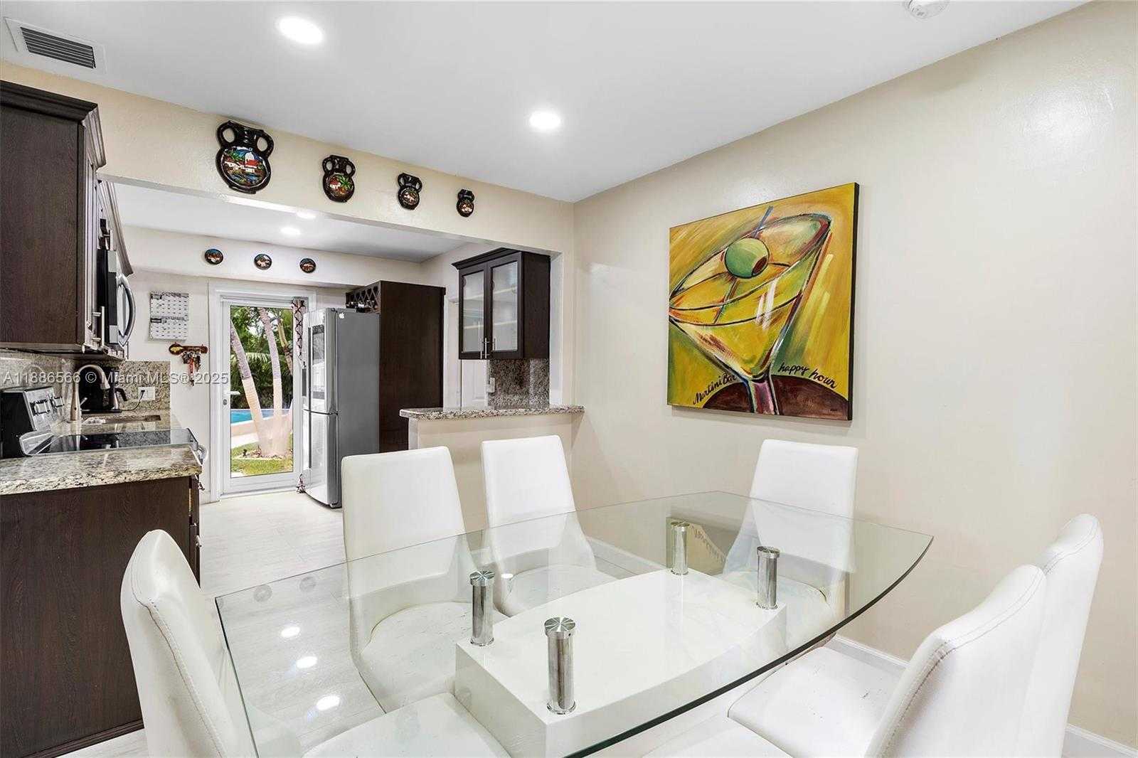 Small Image of 11028 NORTH WEST 2ND AVE, Miami Shores Number 15