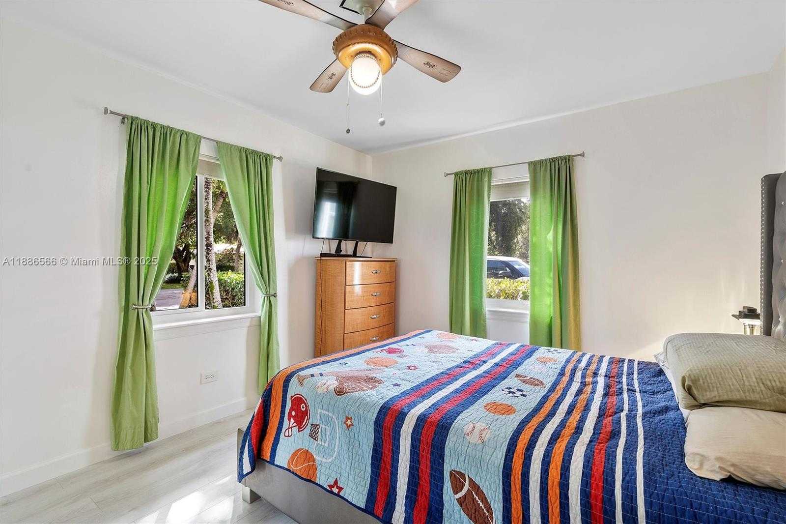 Small Image of 11028 NORTH WEST 2ND AVE, Miami Shores Number 30