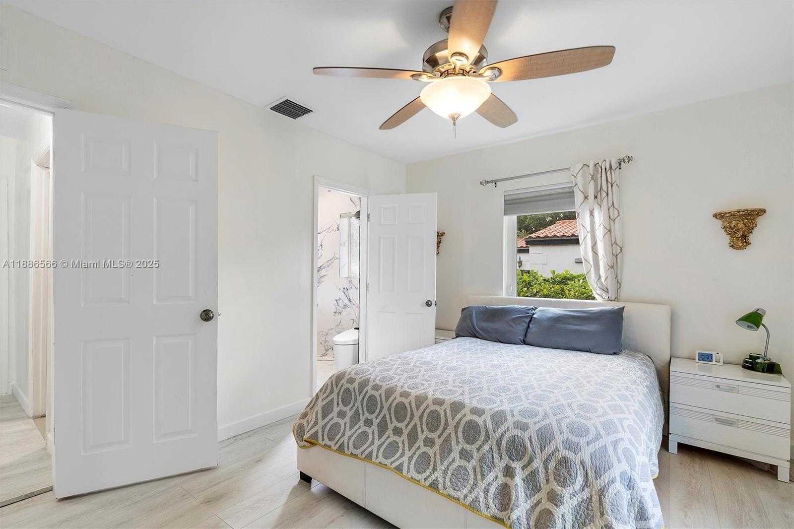 Small Image of 11028 NORTH WEST 2ND AVE, Miami Shores Number 36