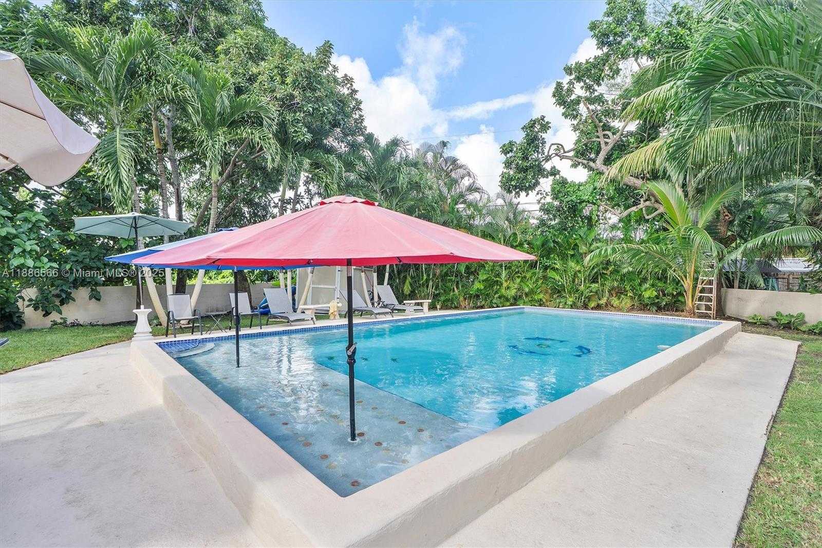 Small Image of 11028 NORTH WEST 2ND AVE, Miami Shores Number 40