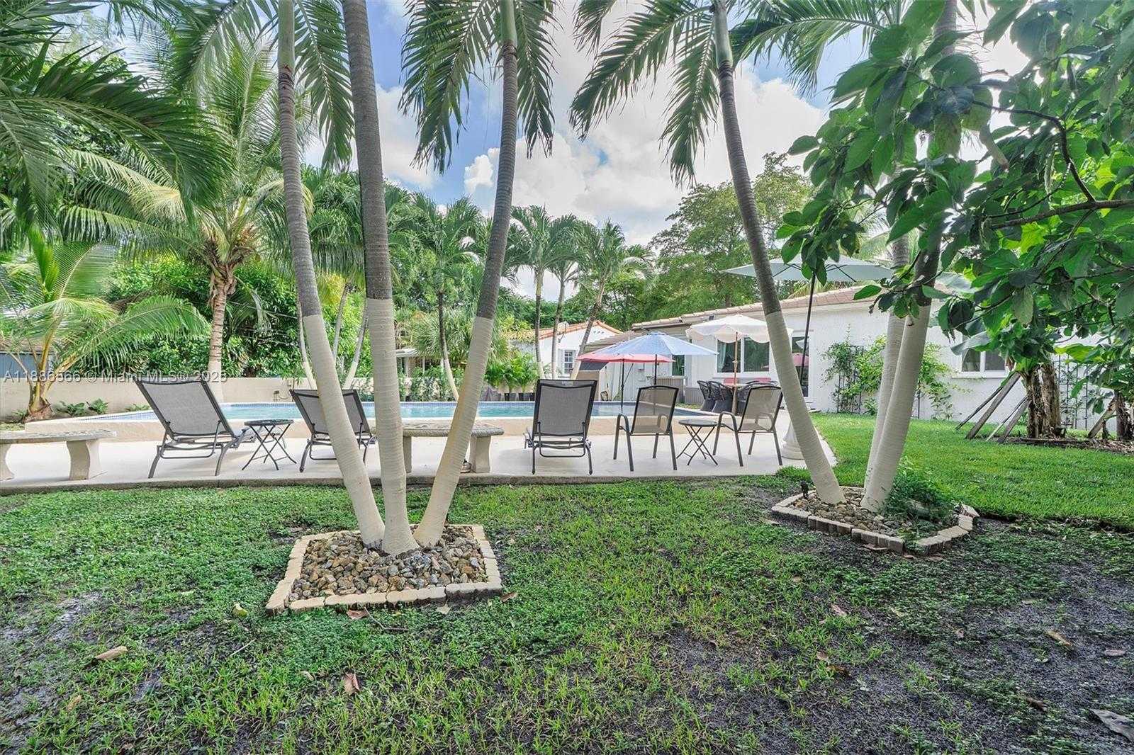 Small Image of 11028 NORTH WEST 2ND AVE, Miami Shores Number 44