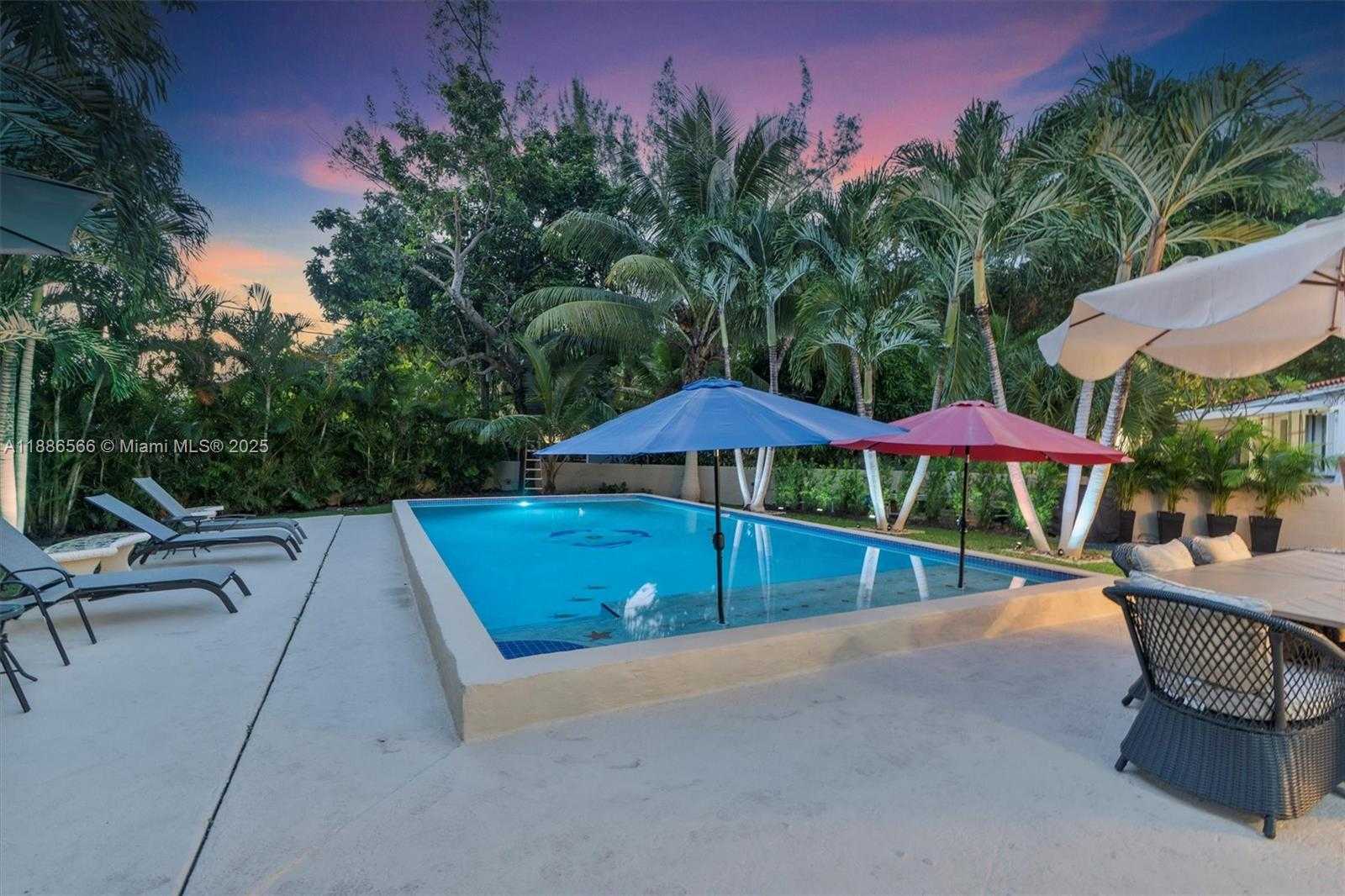 Small Image of 11028 NORTH WEST 2ND AVE, Miami Shores Number 47