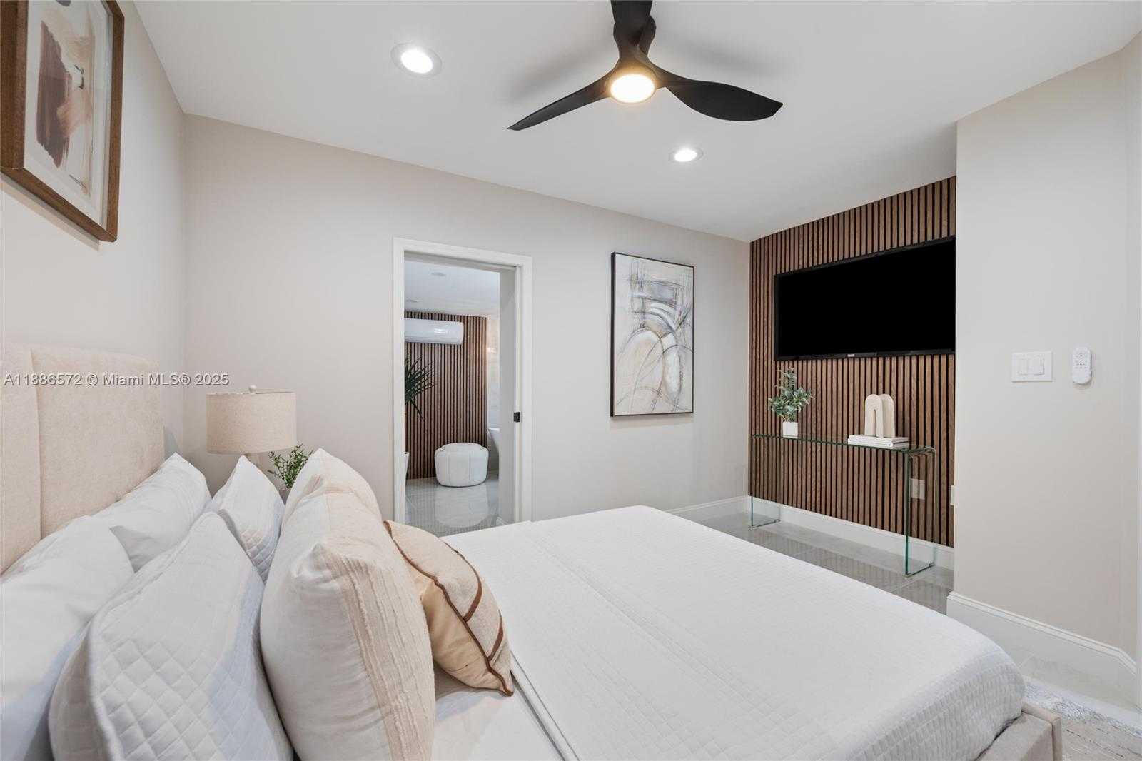 Small Image of 4932 NORTH WEST 173RD DR, Miami Gardens Number 14