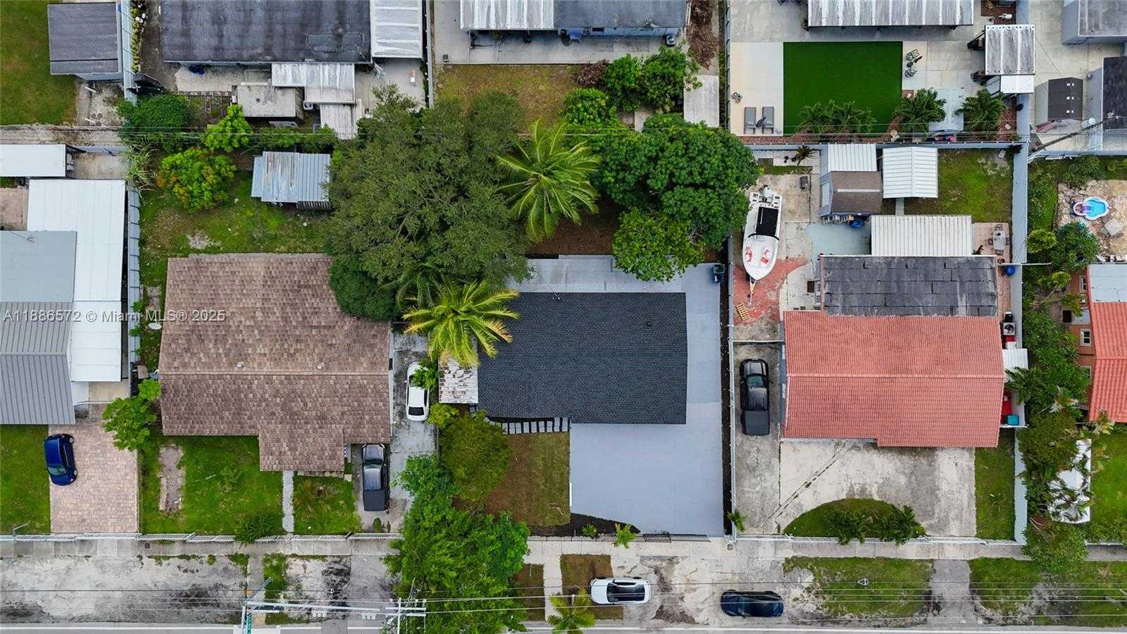Small Image of 4932 NORTH WEST 173RD DR, Miami Gardens Number 27