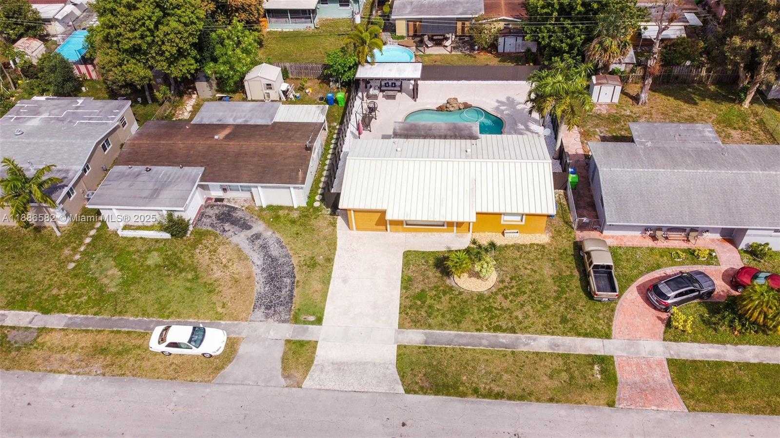 Small Image of 6541 NORTH WEST 24TH ST, Sunrise Number 4