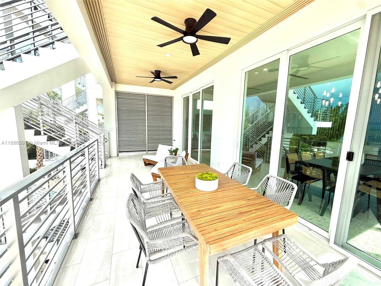 Small Image of 990 41ST GULF STREET 9, Other City - In The State Of Florida Number 14