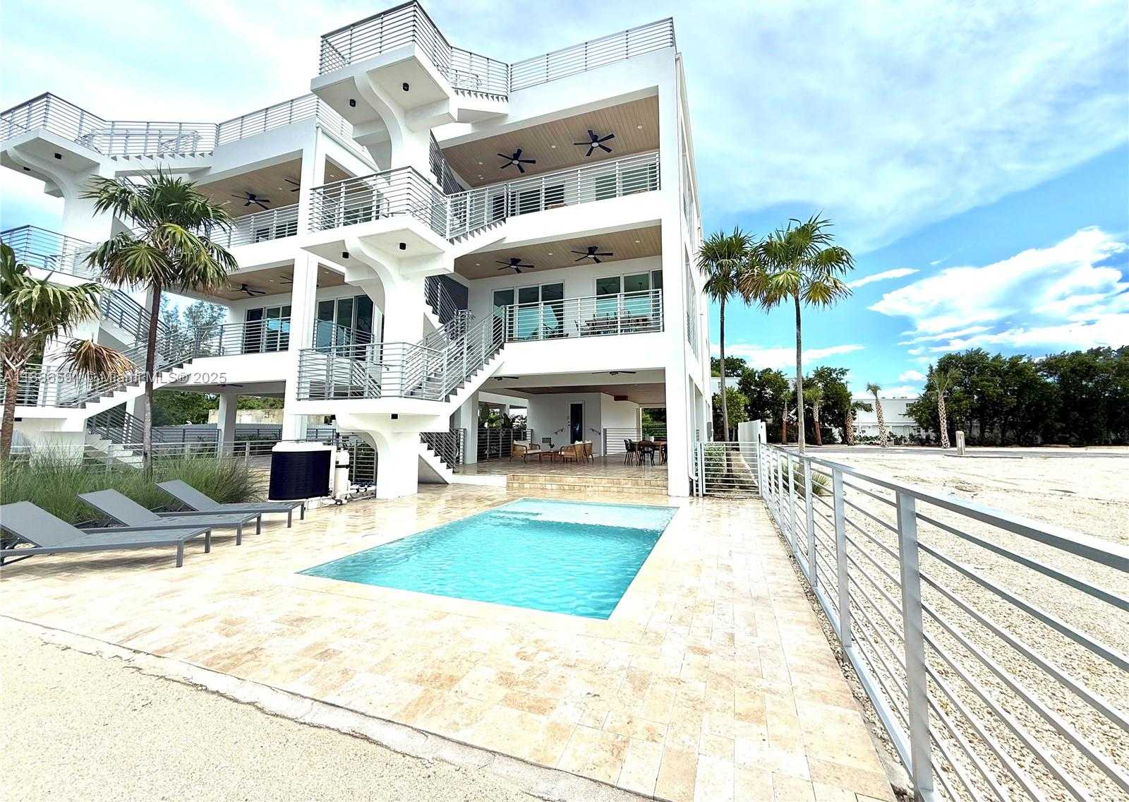 Small Image of 990 41ST GULF STREET 9, Other City - In The State Of Florida Number 44